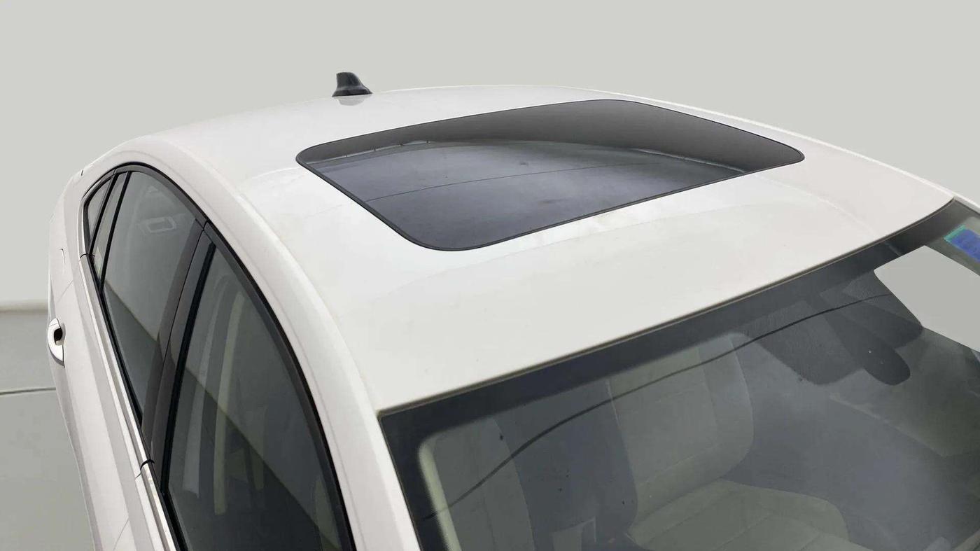 2022 Skoda SLAVIA STYLE 1.0L TSI AT, Petrol, Automatic, 24,676 km, Adaptive Cruise Control