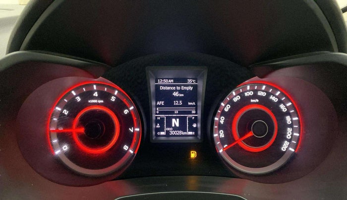 2019 Mahindra XUV300 W8 1.2 PETROL, Petrol, Manual, 30,093 km, Odometer Image