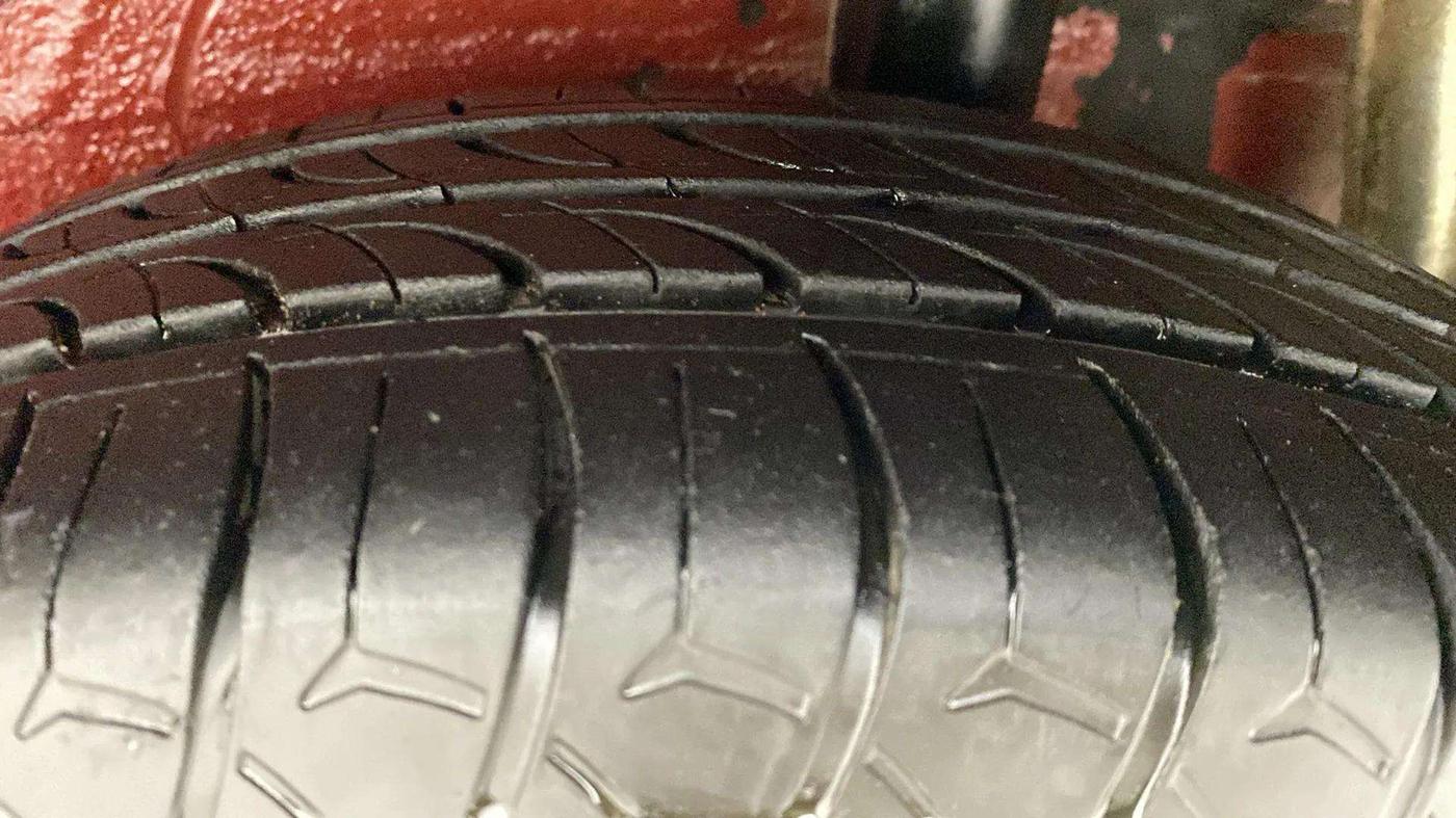 2018 Maruti Celerio ZXI AMT (O), Petrol, Automatic, 64,777 km, Left Rear Tyre Tread