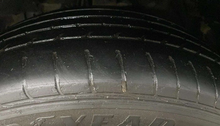 2017 Tata NEXON XM PETROL, Petrol, Manual, 42,567 km, Left Front Tyre Tread