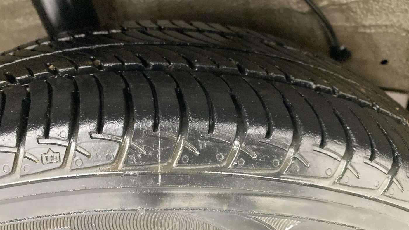 2016 Maruti Celerio ZXI AMT, Petrol, Automatic, 73,101 km, Right Rear Tyre Tread