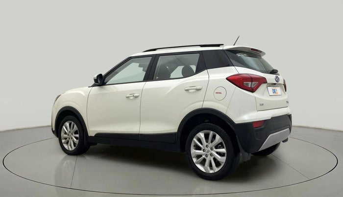 2020 Mahindra XUV300 W8 1.5 DIESEL, Diesel, Manual, 31,868 km, Left Back Diagonal