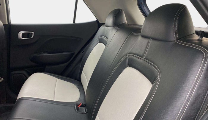2021 Hyundai VENUE S 1.2, Petrol, Manual, 74,695 km, Right Side Rear Door Cabin