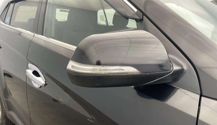 2019 Hyundai Creta EX 1.6 PETROL, Petrol, Manual, 58,515 km, Right rear-view mirror - Indicator light has minor damage