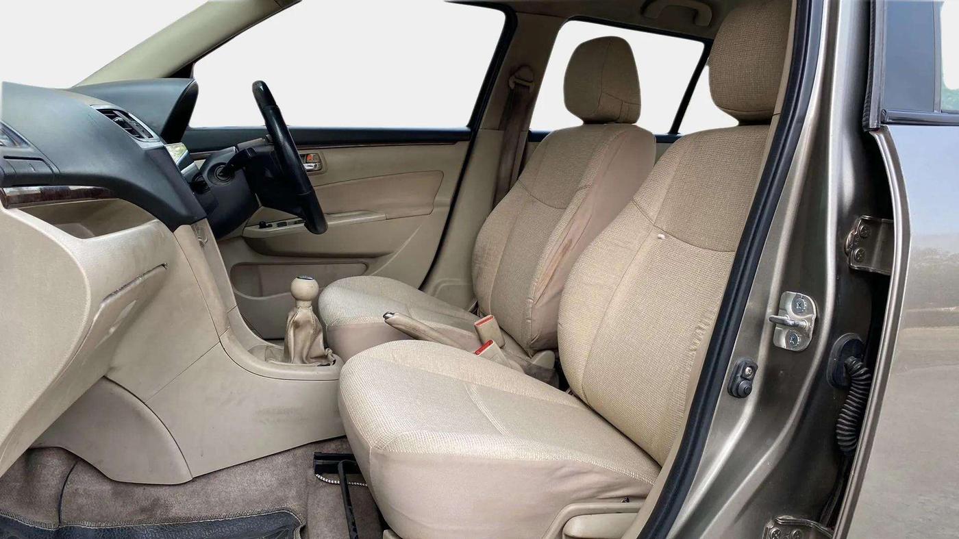 2016 Maruti Swift Dzire VXI, Petrol, Manual, 95,730 km, Right Side Front Door Cabin