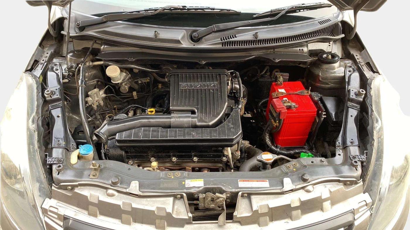 2016 Maruti Swift Dzire VXI, Petrol, Manual, 95,730 km, Open Bonet