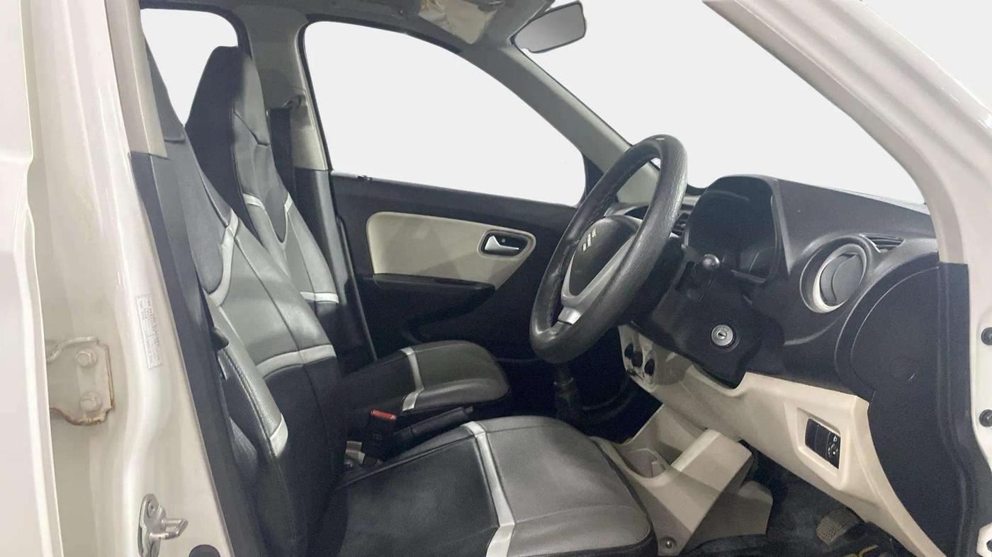 2020 Maruti Alto VXI, Petrol, Manual, 10,610 km, Right Side Front Door Cabin