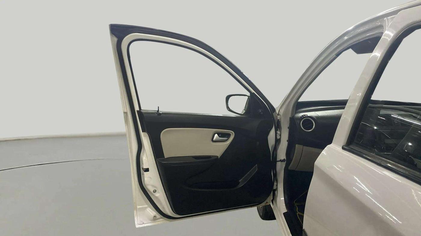 2020 Maruti Alto VXI, Petrol, Manual, 10,610 km, LHS Front Door