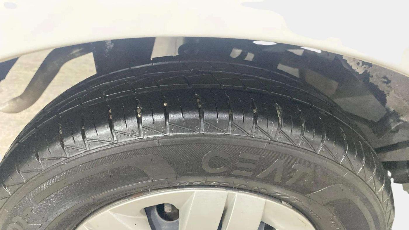 2020 Maruti Alto VXI, Petrol, Manual, 10,610 km, Right Rear Tyre Tread