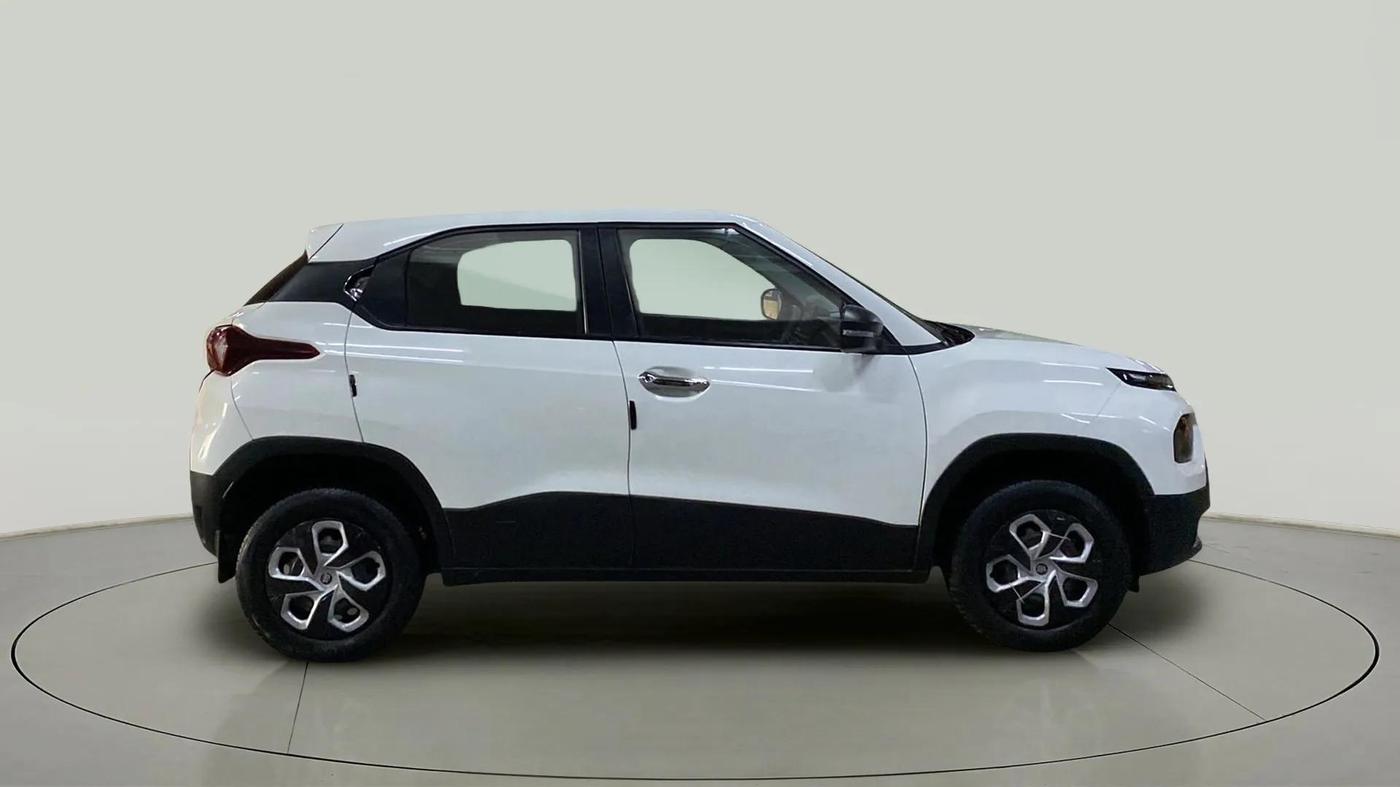 2023 Tata PUNCH PURE MT, Petrol, Manual, 10,575 km, Right Side View