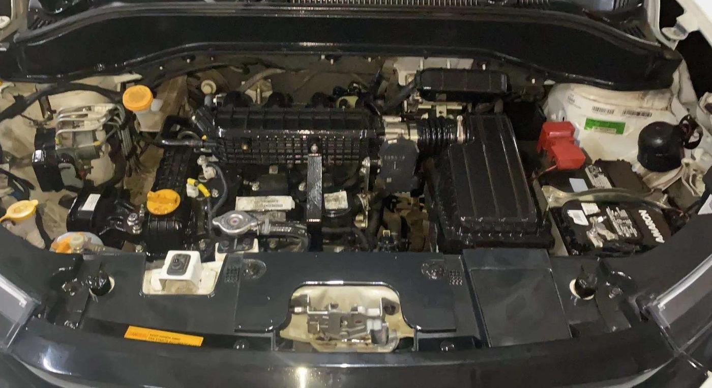 2023 Tata PUNCH PURE MT, Petrol, Manual, 10,575 km, Open Bonet