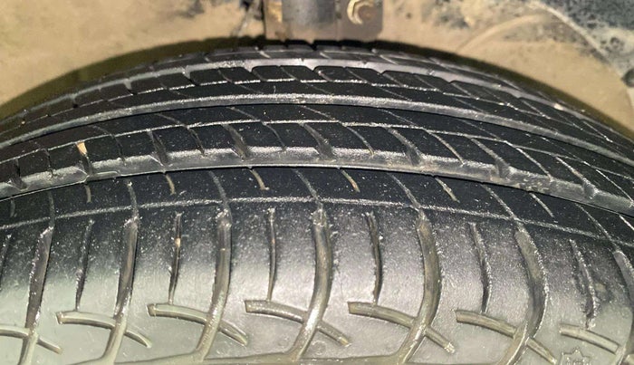 2018 Maruti Baleno DELTA PETROL 1.2, Petrol, Manual, 20,701 km, Right Front Tyre Tread