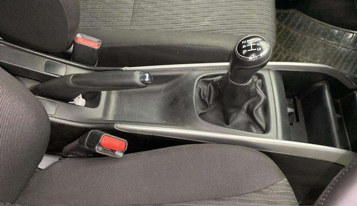 2018 Maruti Baleno DELTA PETROL 1.2, Petrol, Manual, 20,701 km, Gear Lever