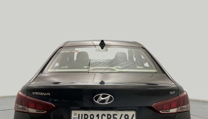 2020 Hyundai Verna SX 1.5 VTVT, Petrol, Manual, 25,353 km, Rear Windshield