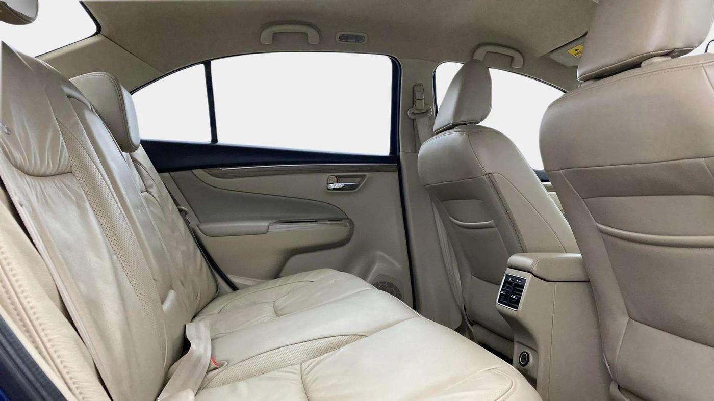 2018 Maruti Ciaz ALPHA 1.5 SHVS PETROL, Petrol, Manual, 45,223 km, Right Side Rear Door Cabin