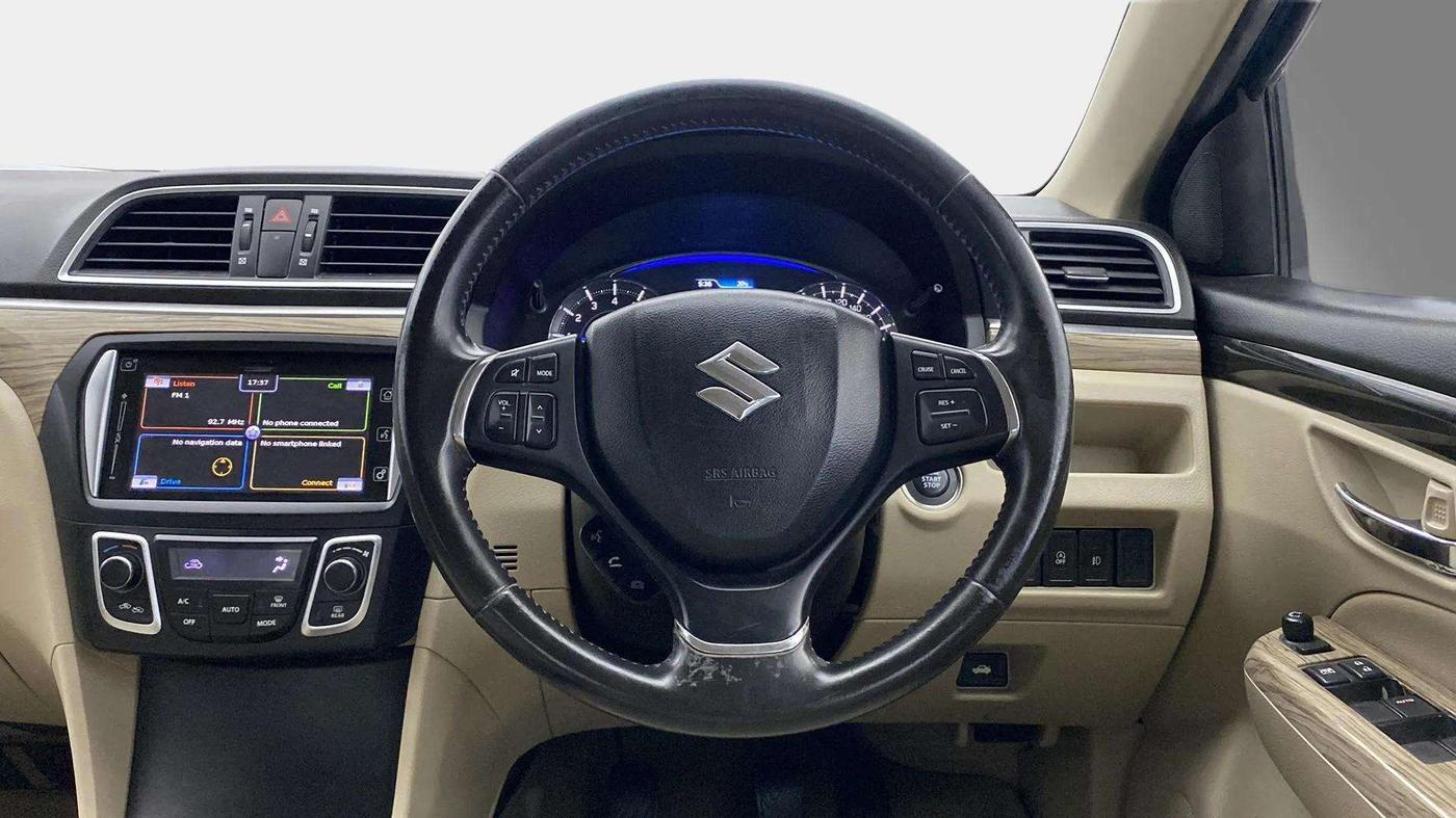 2018 Maruti Ciaz ALPHA 1.5 SHVS PETROL, Petrol, Manual, 45,223 km, Steering Wheel Close Up