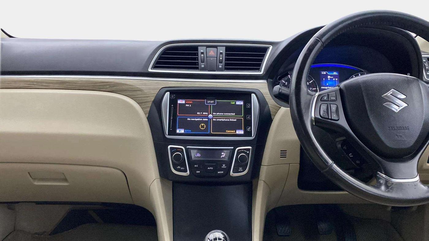 2018 Maruti Ciaz ALPHA 1.5 SHVS PETROL, Petrol, Manual, 45,223 km, Air Conditioner