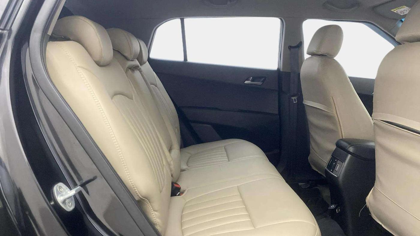 2016 Hyundai Creta SX PLUS AT 1.6 PETROL, Petrol, Automatic, 59,109 km, Right Side Rear Door Cabin