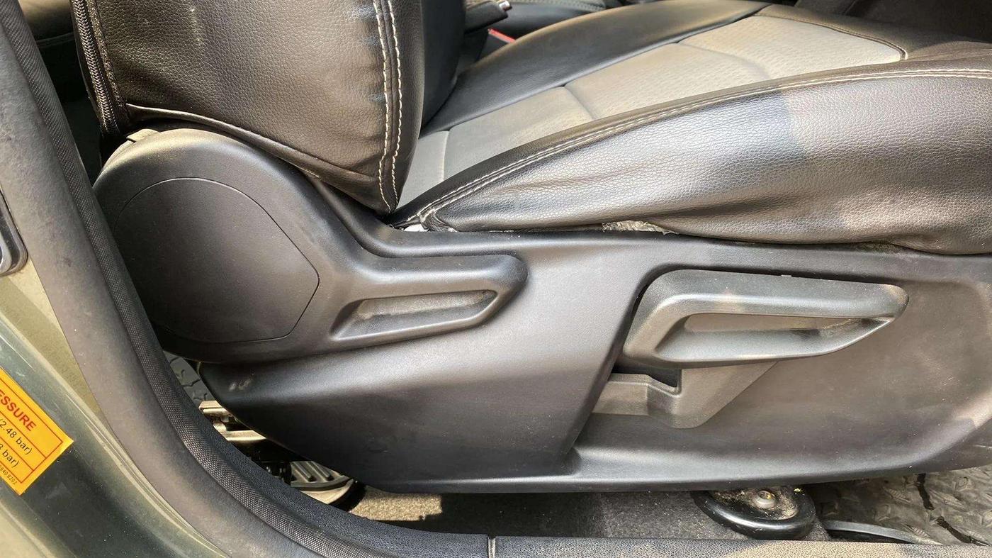 2022 Tata TIAGO NRG XZ MT, Petrol, Manual, 37,544 km, Driver Side Adjustment Panel