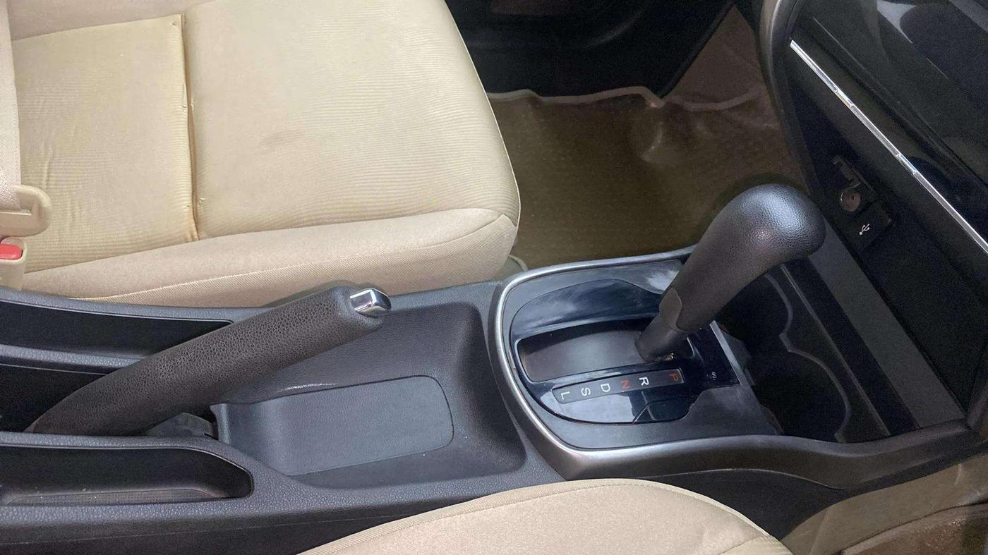 2014 Honda City 1.5L I-VTEC SV CVT, Petrol, Automatic, 55,847 km, Gear Lever