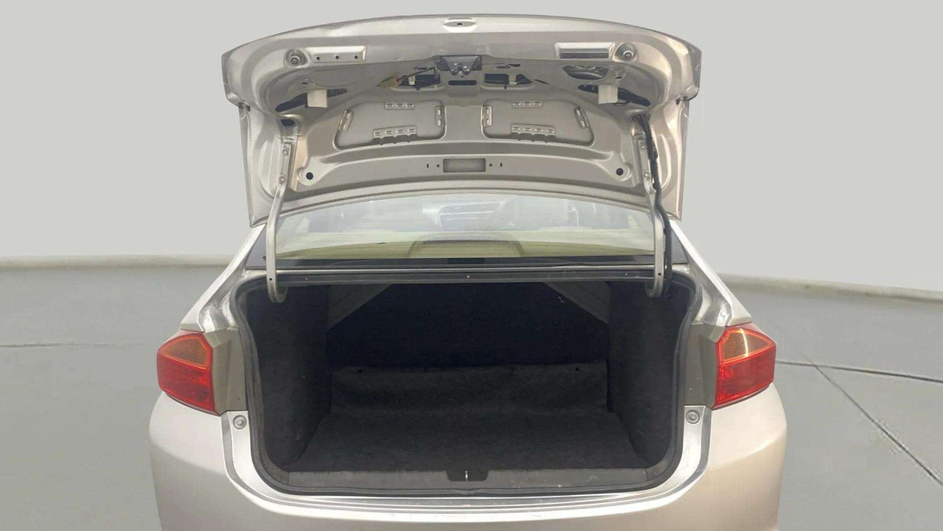 Boot-Open-Top-Half-View-43