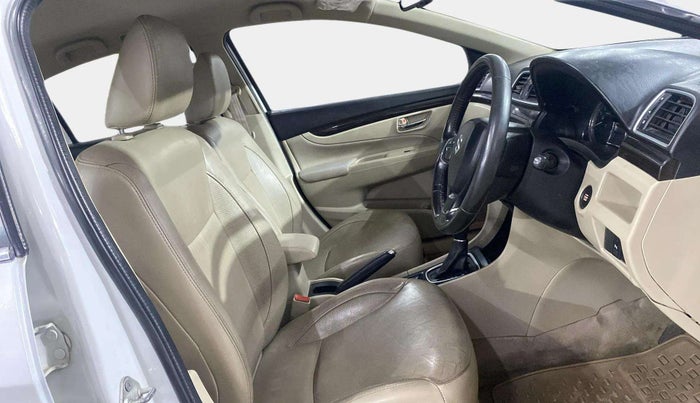 2017 Maruti Ciaz ALPHA  AT 1.4  PETROL, Petrol, Automatic, 43,617 km, Right Side Front Door Cabin