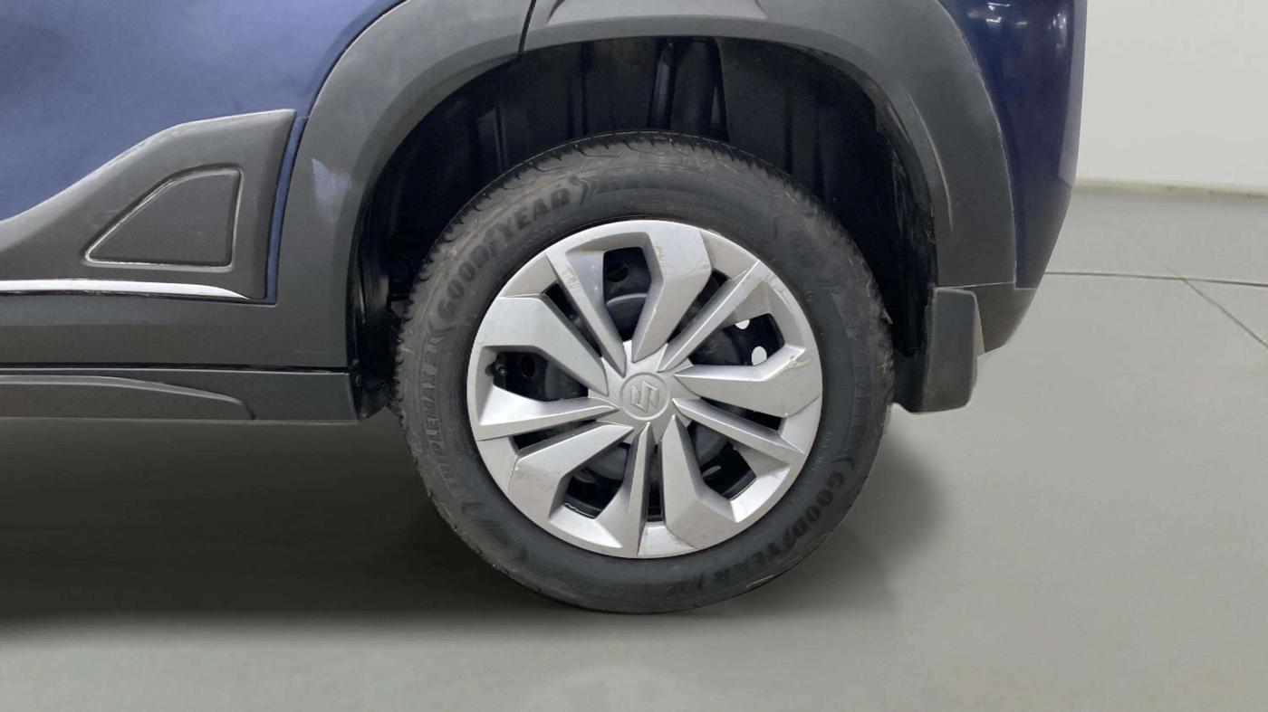 2023 Maruti FRONX SIGMA 1.2 MT, Petrol, Manual, 8,385 km, Left Rear Wheel