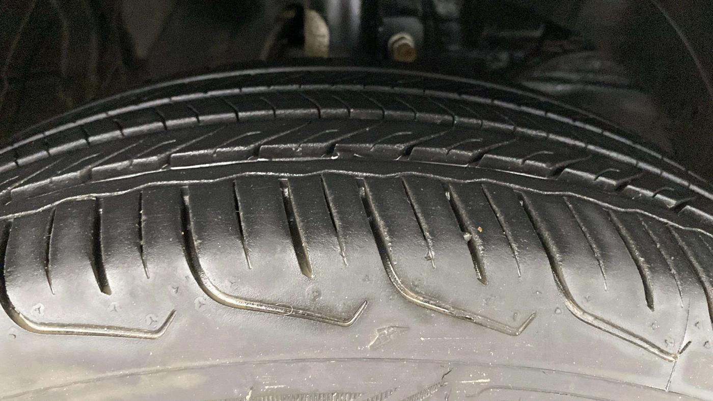 2023 Maruti FRONX SIGMA 1.2 MT, Petrol, Manual, 8,385 km, Right Front Tyre Tread