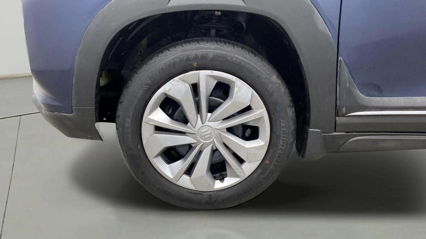 2023 Maruti FRONX SIGMA 1.2 MT, Petrol, Manual, 8,385 km, Left Front Wheel
