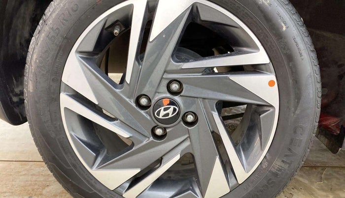 2022 Hyundai NEW I20 ASTA (O) 1.0 TURBO GDI DCT, Petrol, Automatic, 53,018 km, Left front tyre - Minor crack