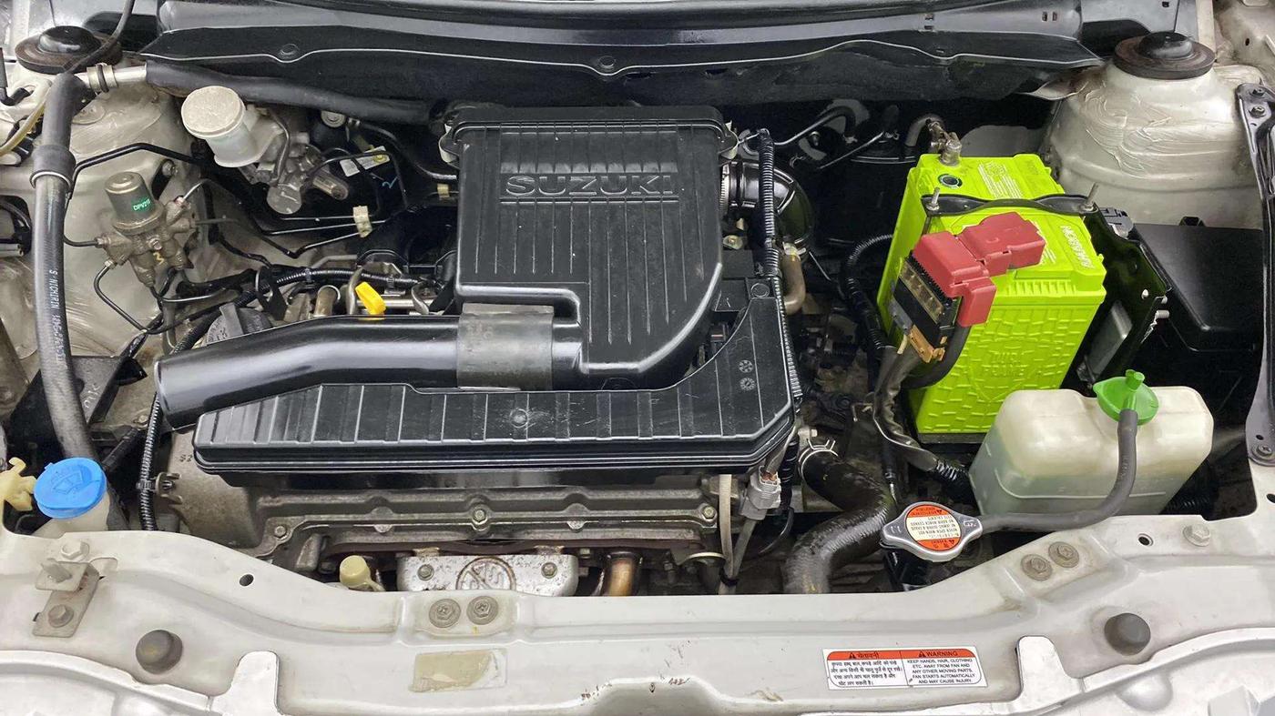 2013 Maruti Swift Dzire VXI, Petrol, Manual, 44,823 km, Engine View