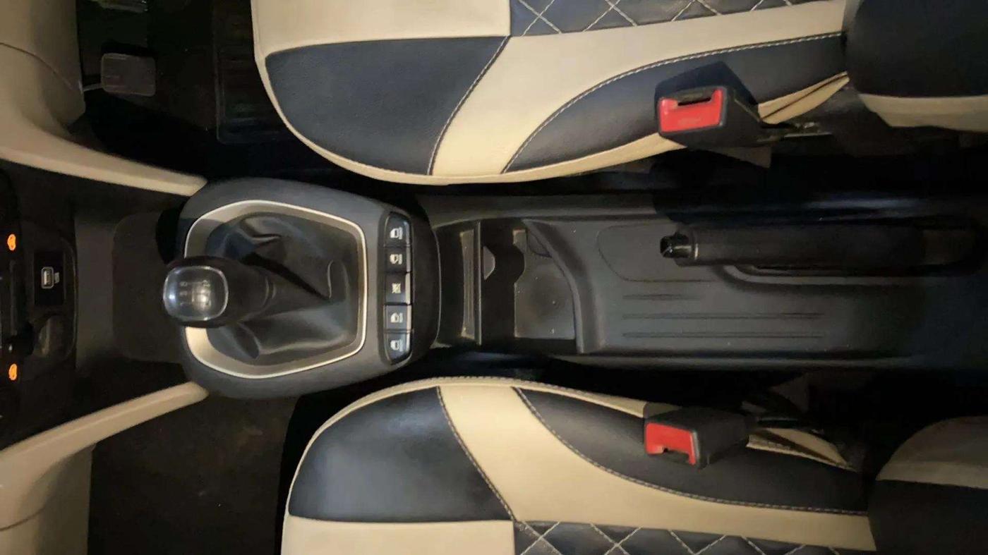 2020 Hyundai NEW SANTRO SPORTZ MT, Petrol, Manual, 35,887 km, Gear Lever