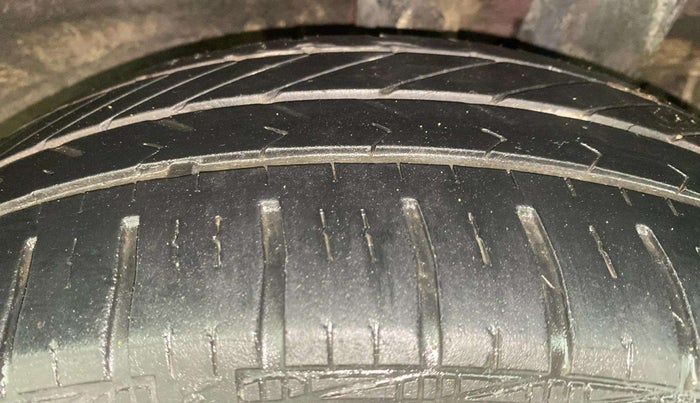 2014 Hyundai Grand i10 ASTA AT 1.2 KAPPA VTVT, Petrol, Automatic, 88,919 km, Left Rear Tyre Tread