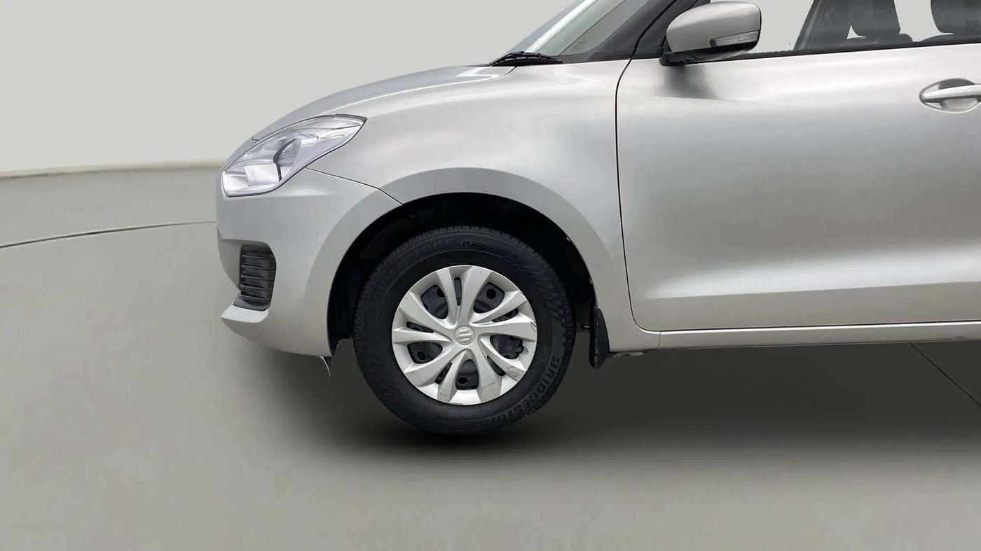 2021 Maruti Swift VXI, Petrol, Manual, 35,963 km, Right Front Wheel