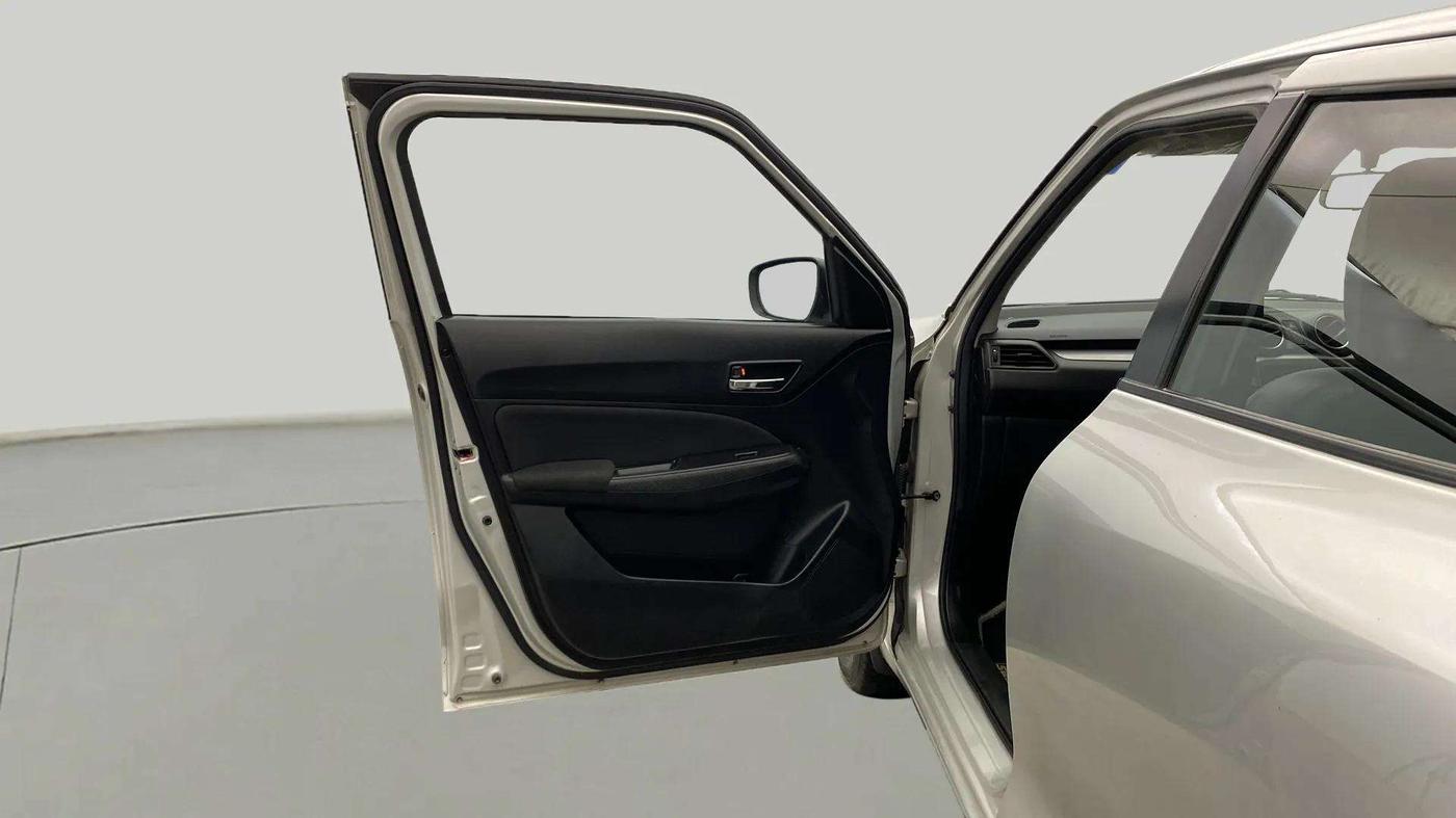 2021 Maruti Swift VXI, Petrol, Manual, 35,963 km, LHS Front Door