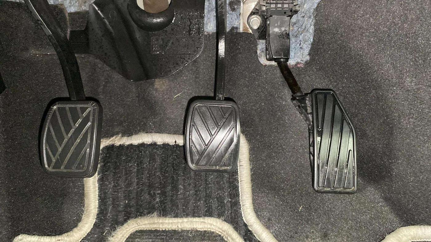 2021 Maruti Swift VXI, Petrol, Manual, 35,963 km, Pedals
