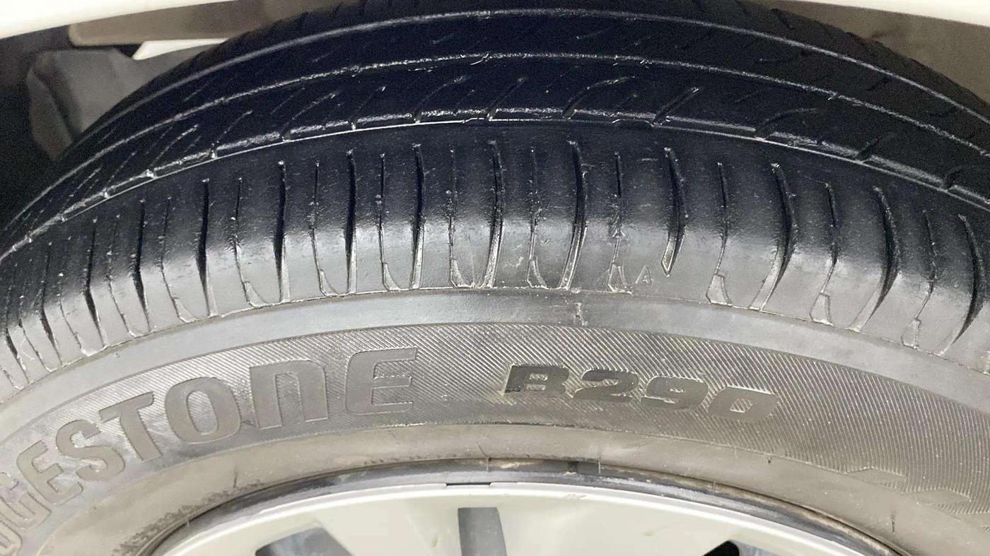 2021 Maruti Swift VXI, Petrol, Manual, 35,963 km, Left Rear Tyre Tread
