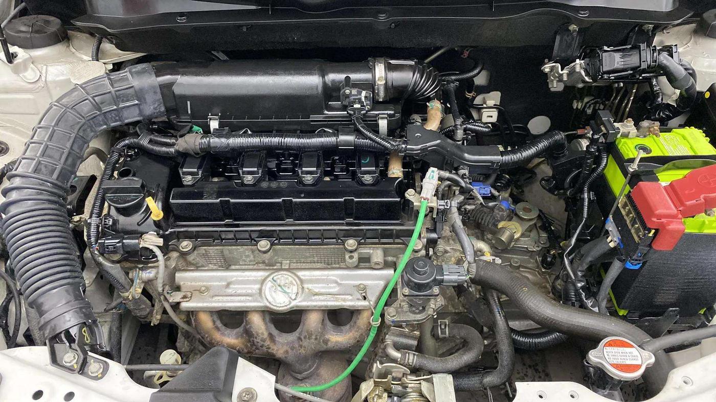 2021 Maruti Swift VXI, Petrol, Manual, 35,963 km, Engine View