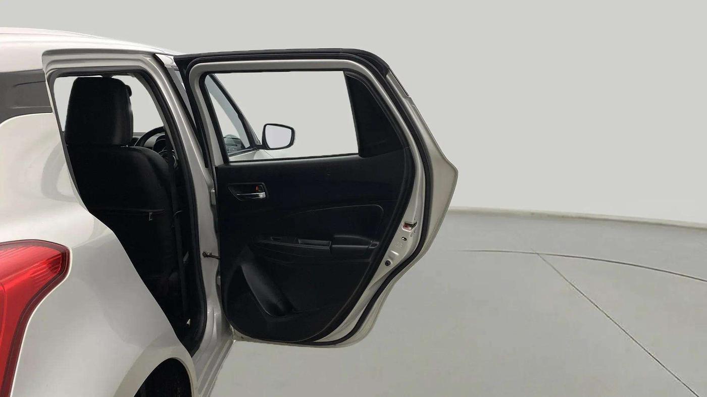 2021 Maruti Swift VXI, Petrol, Manual, 35,963 km, RHS Rear Door
