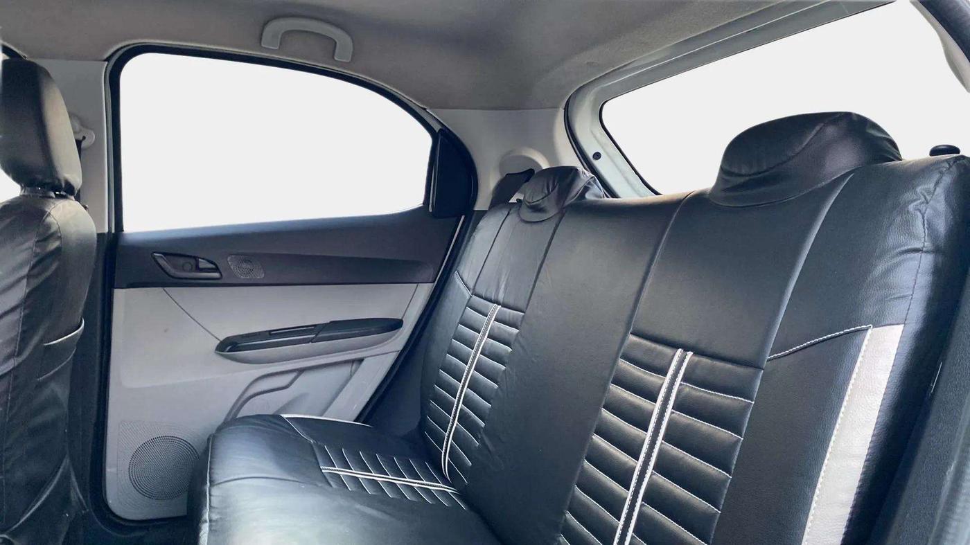 2021 Tata Tiago XT (O) PETROL, Petrol, Manual, 36,060 km, Right Side Rear Door Cabin
