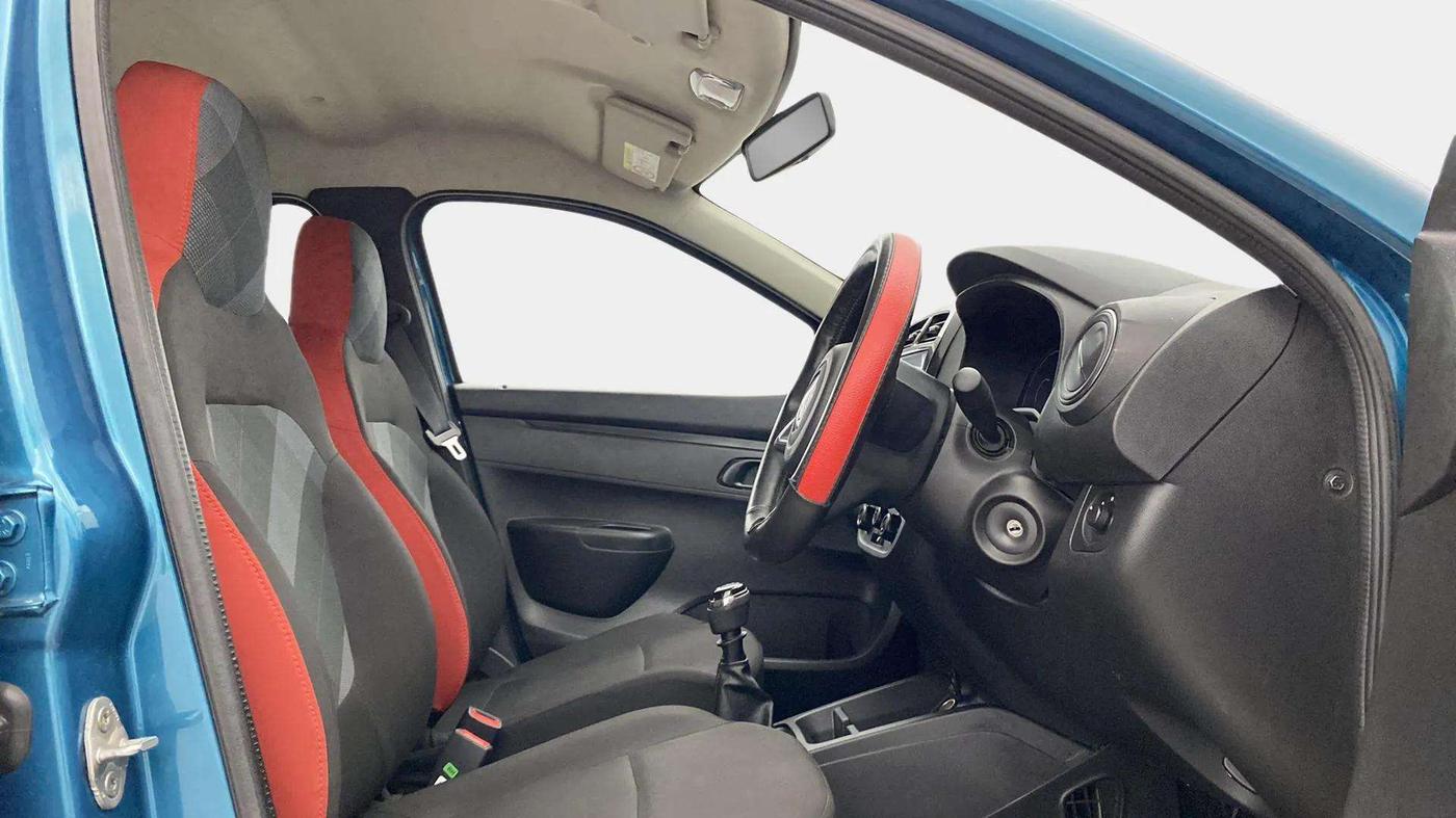 2022 Renault Kwid RXT 1.0, Petrol, Manual, 14,351 km, Right Side Front Door Cabin