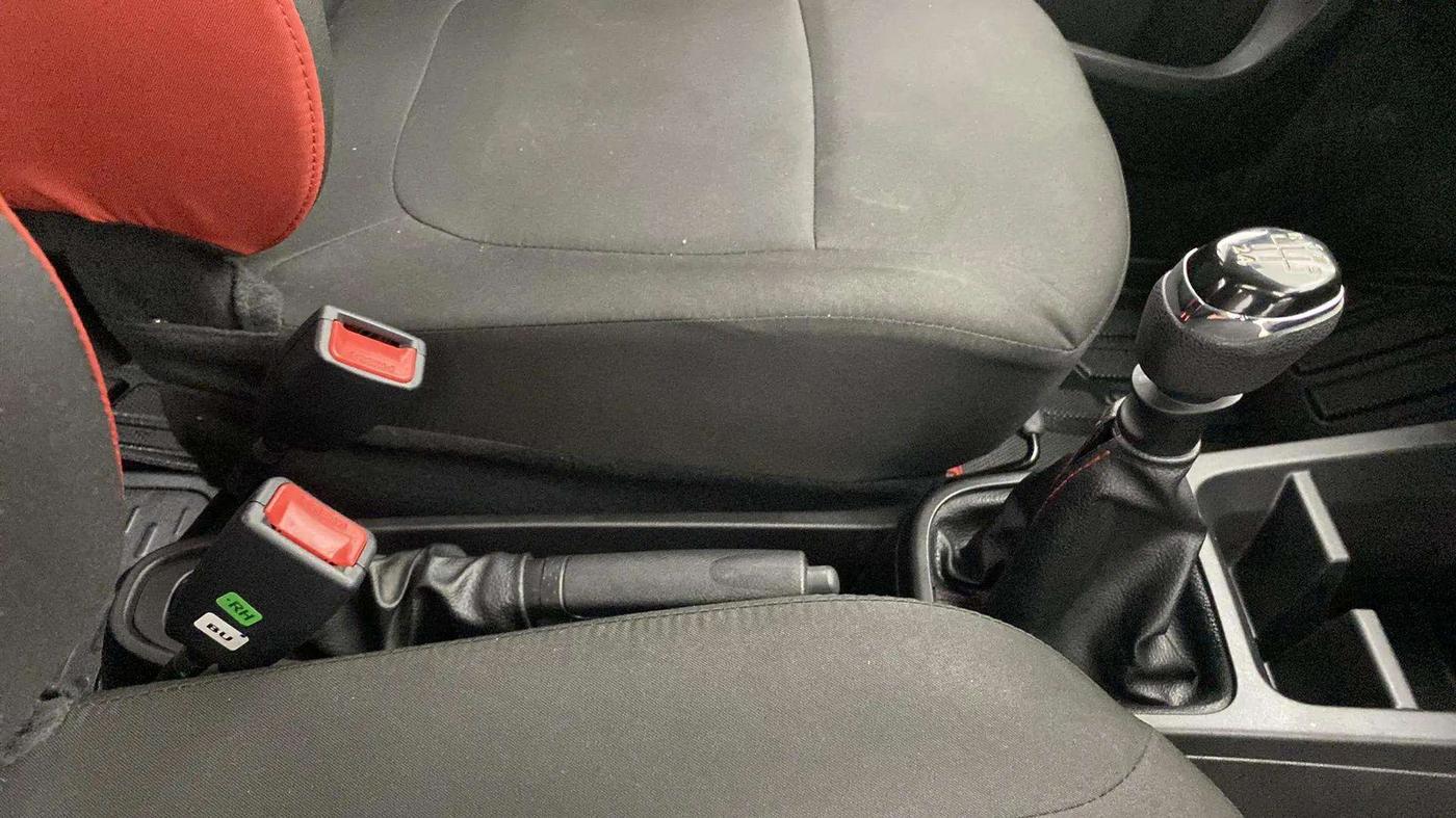 2022 Renault Kwid RXT 1.0, Petrol, Manual, 14,351 km, Gear Lever