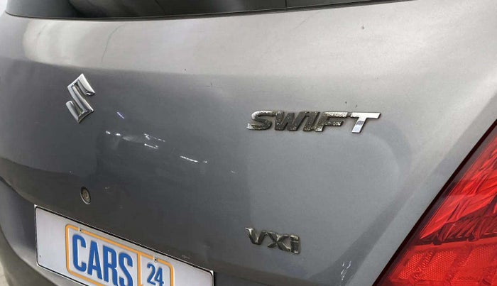 2013 Maruti Swift VXI, Petrol, Manual, 33,414 km, Dicky (Boot door) - Minor scratches