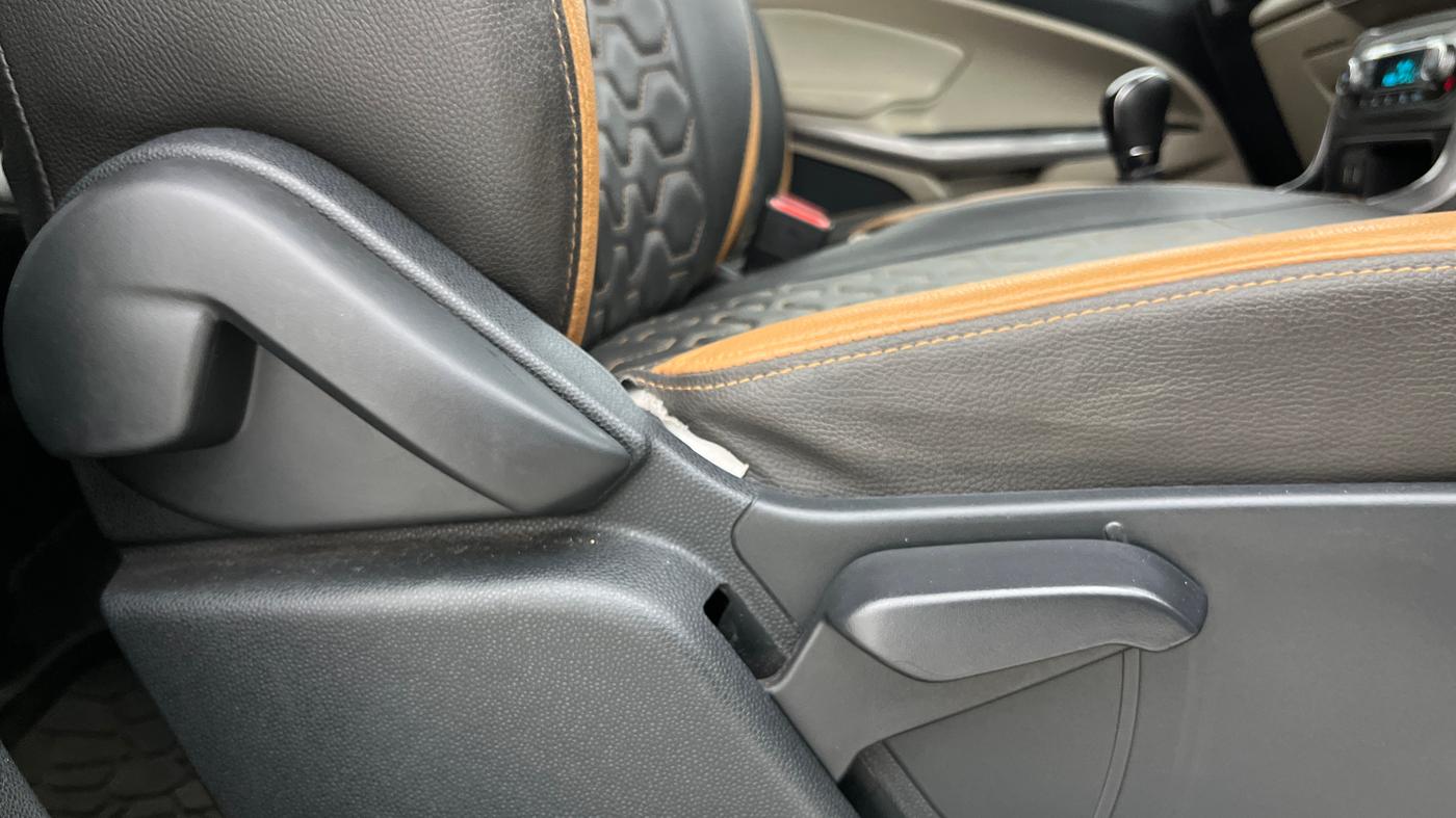 2019 Ford Ecosport TITANIUM 1.5L DIESEL, Diesel, Manual, 42,656 km, Driver Side Adjustment Panel