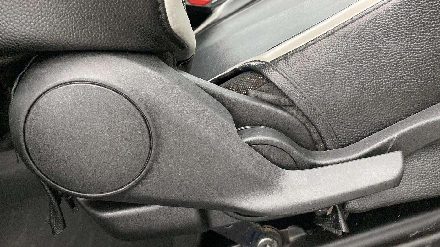 2021 Maruti Baleno ZETA PETROL 1.2, Petrol, Manual, 35,393 km, Driver Side Adjustment Panel