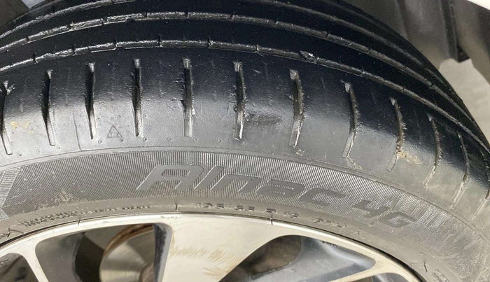2021 Maruti Baleno ZETA PETROL 1.2, Petrol, Manual, 35,393 km, Left Rear Tyre Tread