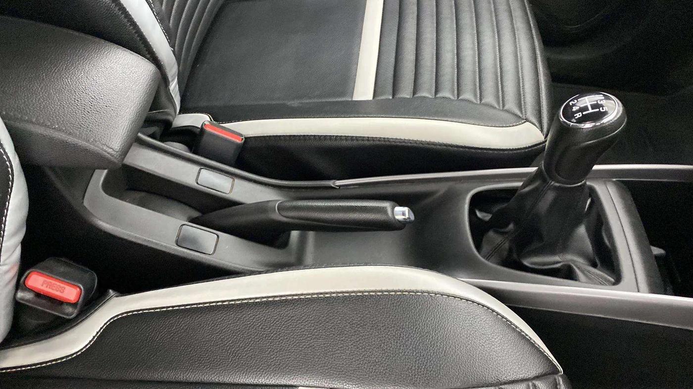 2021 Maruti Baleno ZETA PETROL 1.2, Petrol, Manual, 35,393 km, Gear Lever