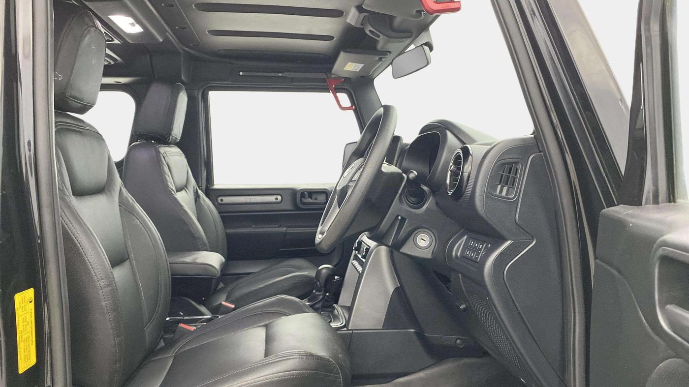 2022 Mahindra Thar LX D AT 4WD HT, Diesel, Automatic, 56,126 km, Right Side Front Door Cabin