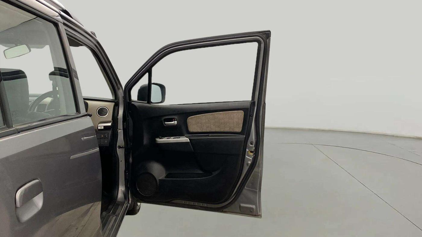 2013 Maruti Wagon R 1.0 VXI, Petrol, Manual, 68,643 km, RHS Front Door