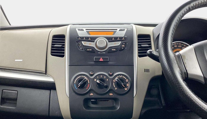 2013 Maruti Wagon R 1.0 VXI, Petrol, Manual, 68,444 km, Steering Wheel Close Up